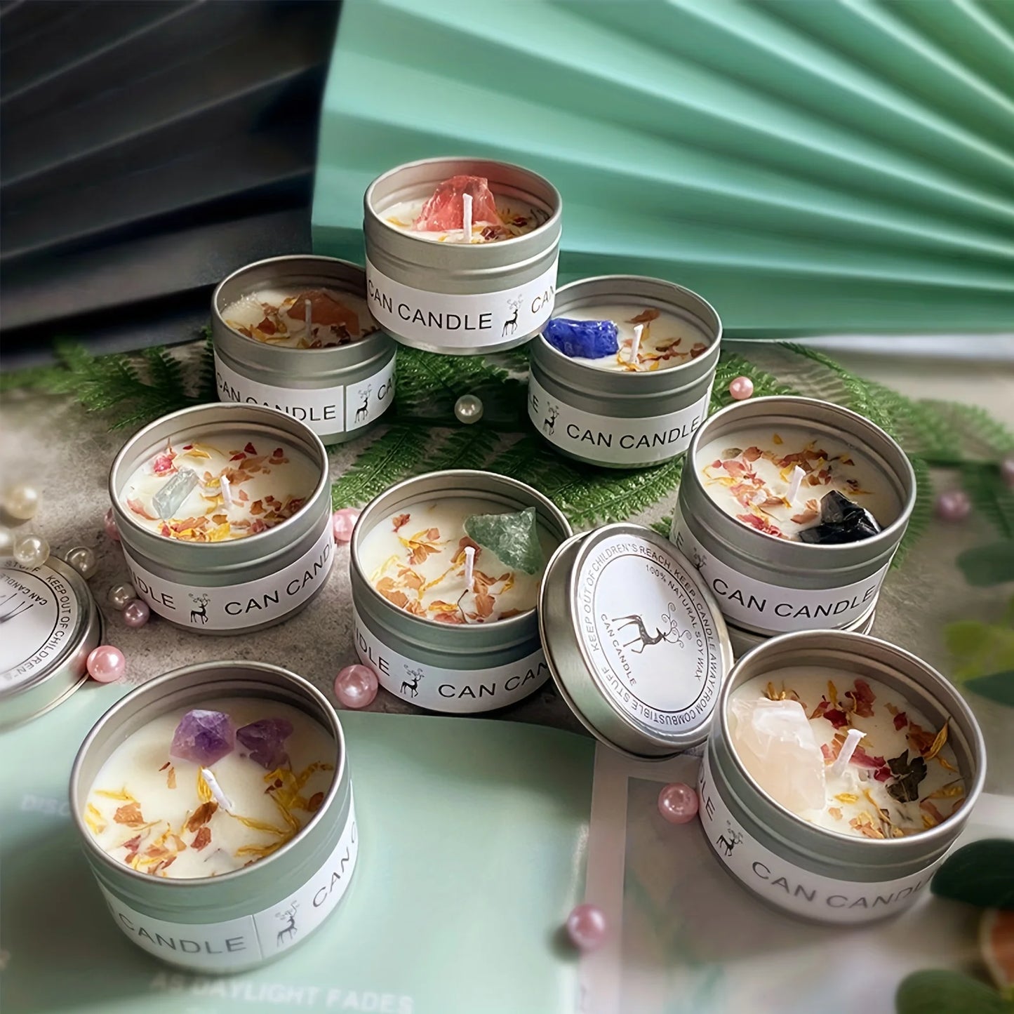 Luxury Aromatherapy Scented Candle with Crystals & Dried Flowers